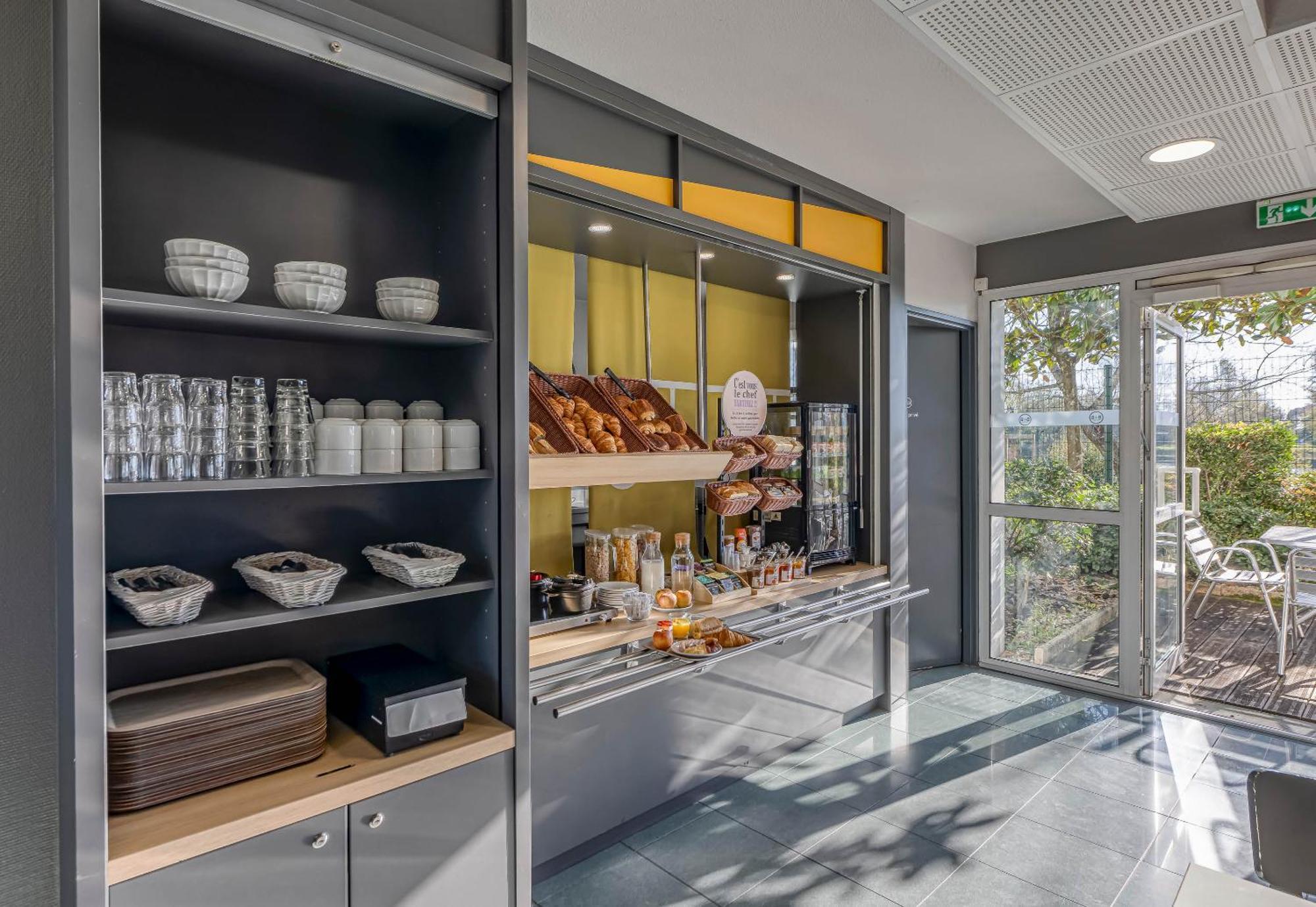 B&B Hotel Bordeaux Lac Sur Bruges Bagian luar foto