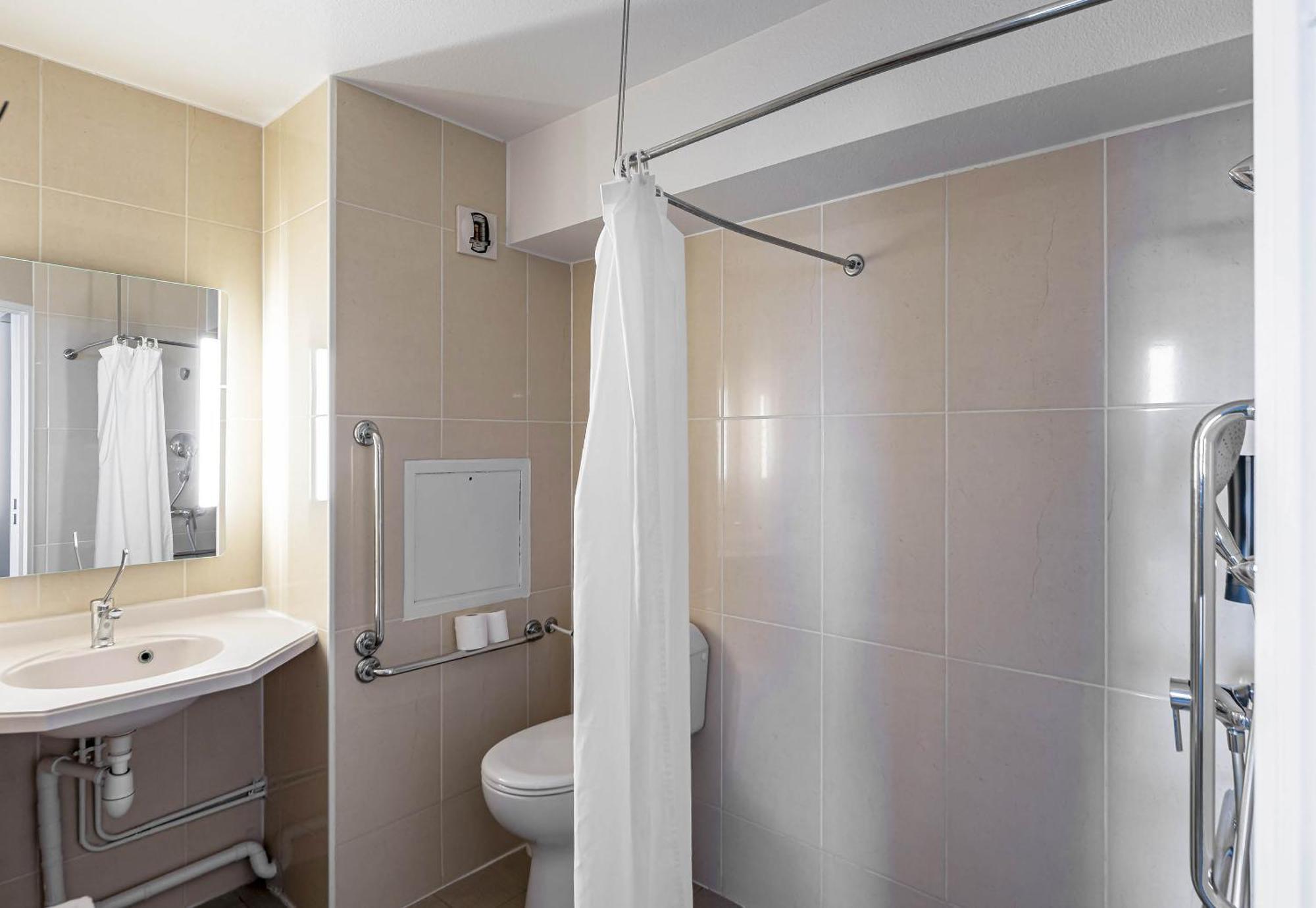 B&B Hotel Bordeaux Lac Sur Bruges Bagian luar foto